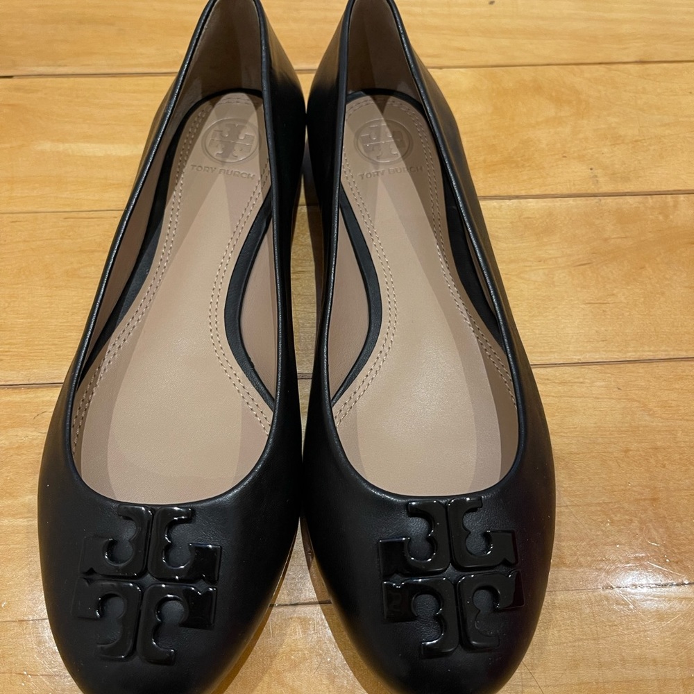 Tory Burch Ballet Flat, New in box, Women Size 7.5